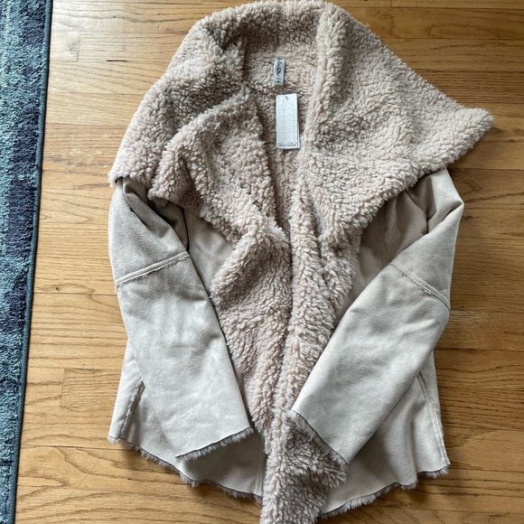 Others Follow Native Roots Sherpa jacket - Picture 7 of 7